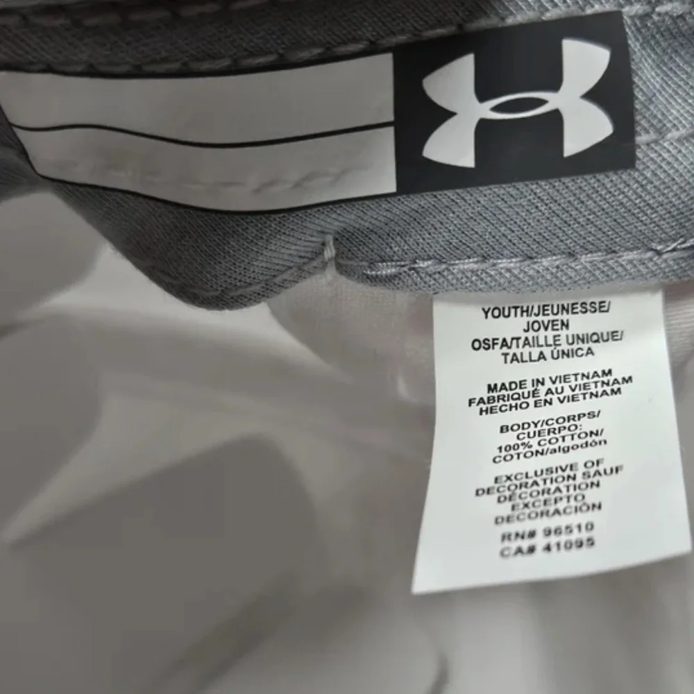 Under Armour Hat Cap Strap‎ Back Youth One Size White Embroidered UA Free Fit